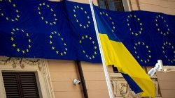 Europska i ukrajinska zastava