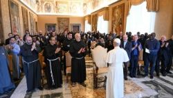 Papa Lav XIV. sa sudionicima generalnih kapitula Društva afričkih misija, Trećeg reda svetoga Franje i odgojitelja Slugu Branitelja
