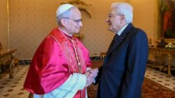 El Papa León XIV y el presidente italiano Sergio Mattarella